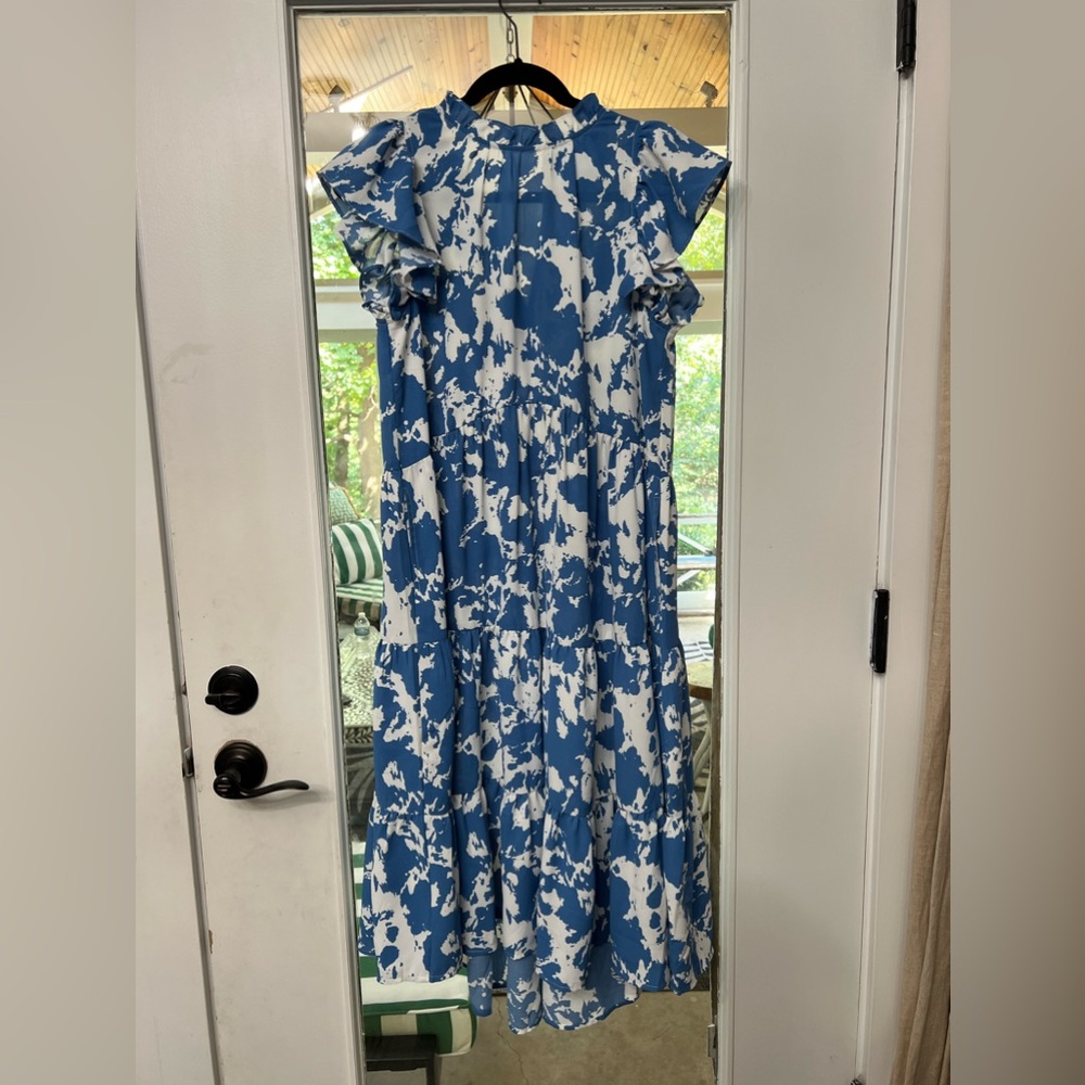 👗💙Imani Dress💙👗Blue and White Motif Size Medium